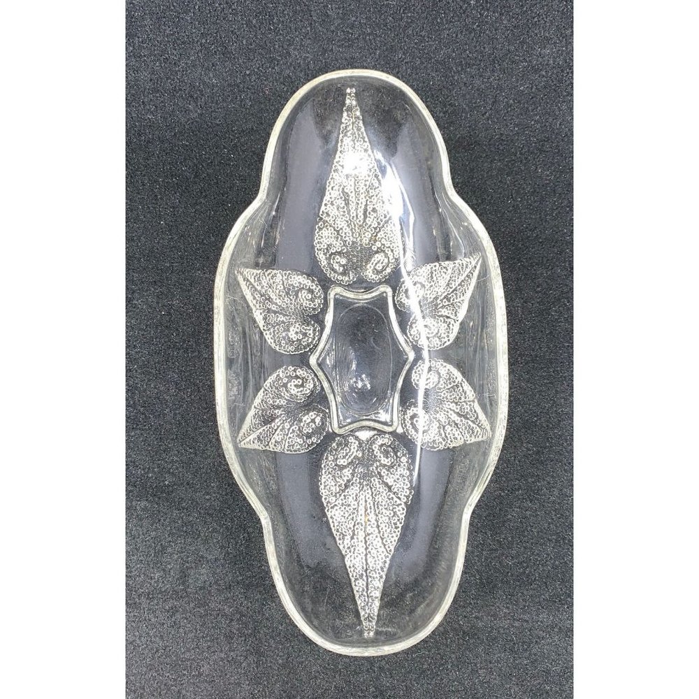 Vintage ANCHOR HOCKING RENAISSANCE Oval Relish Dish ~ Beaded Leaf ~ Mid Century - Picture 7 of 11